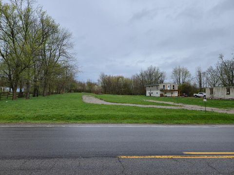 Photo of 6628 London Groveport Road, Grove City, OH 43123 (MLS # 225011138)