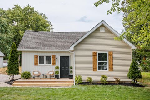 Photo of 8632 Lilly Chapel Georgesville Road, West Jefferson, OH 43162 (MLS # 225037307)