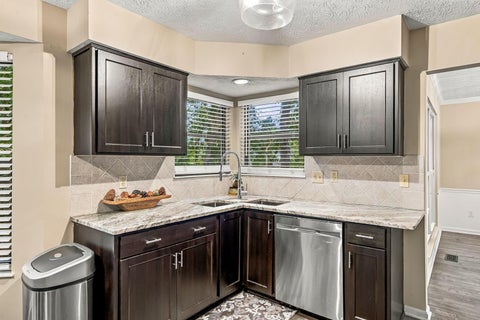 Tiny photo for 1519 Eastmeadow Place, Columbus, OH 43235 (MLS # 226039340)
