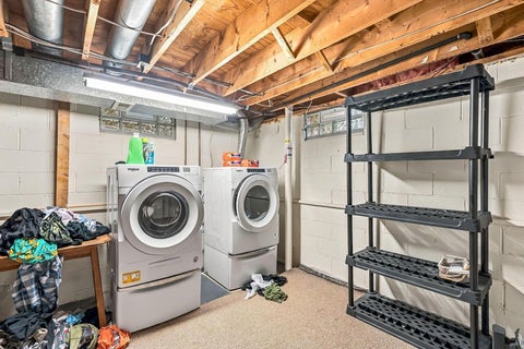 Tiny photo for 1519 Eastmeadow Place, Columbus, OH 43235 (MLS # 226039340)