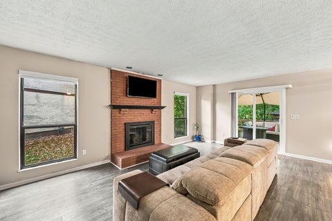 Tiny photo for 1519 Eastmeadow Place, Columbus, OH 43235 (MLS # 226039340)