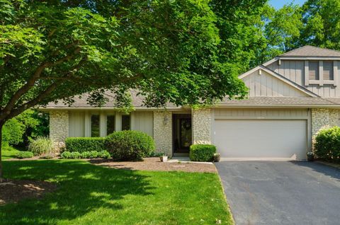 Photo of 9274 Muirkirk Drive, Dublin, OH 43017 (MLS # 226017978)