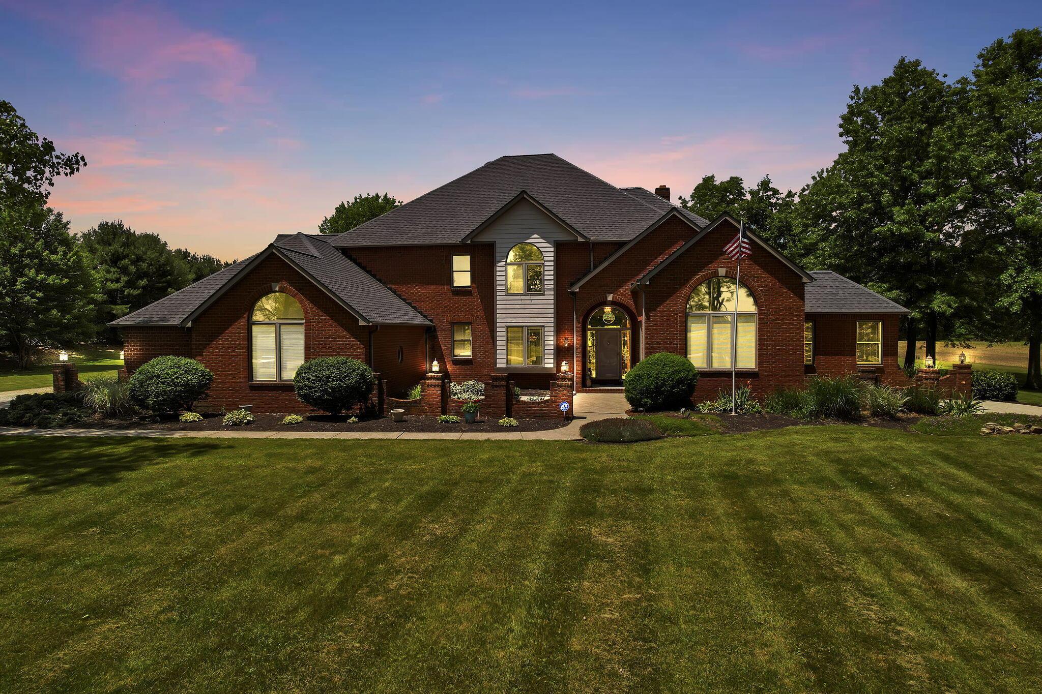 7922 Hazelton-Etna Road SW