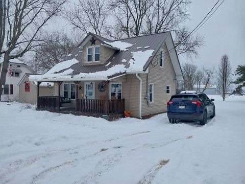 Photo of 12224 Petersburg Road, Hillsboro, OH 45133 (MLS # 226003226)