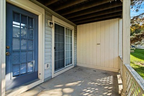 Tiny photo for 6418 Reflections Drive A #A, Dublin, OH 43017 (MLS # 226005513)