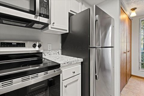 Tiny photo for 6418 Reflections Drive A #A, Dublin, OH 43017 (MLS # 226005513)