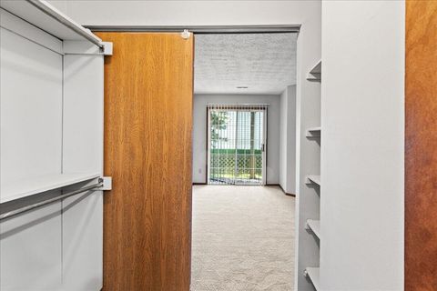 Tiny photo for 6418 Reflections Drive A #A, Dublin, OH 43017 (MLS # 226005513)