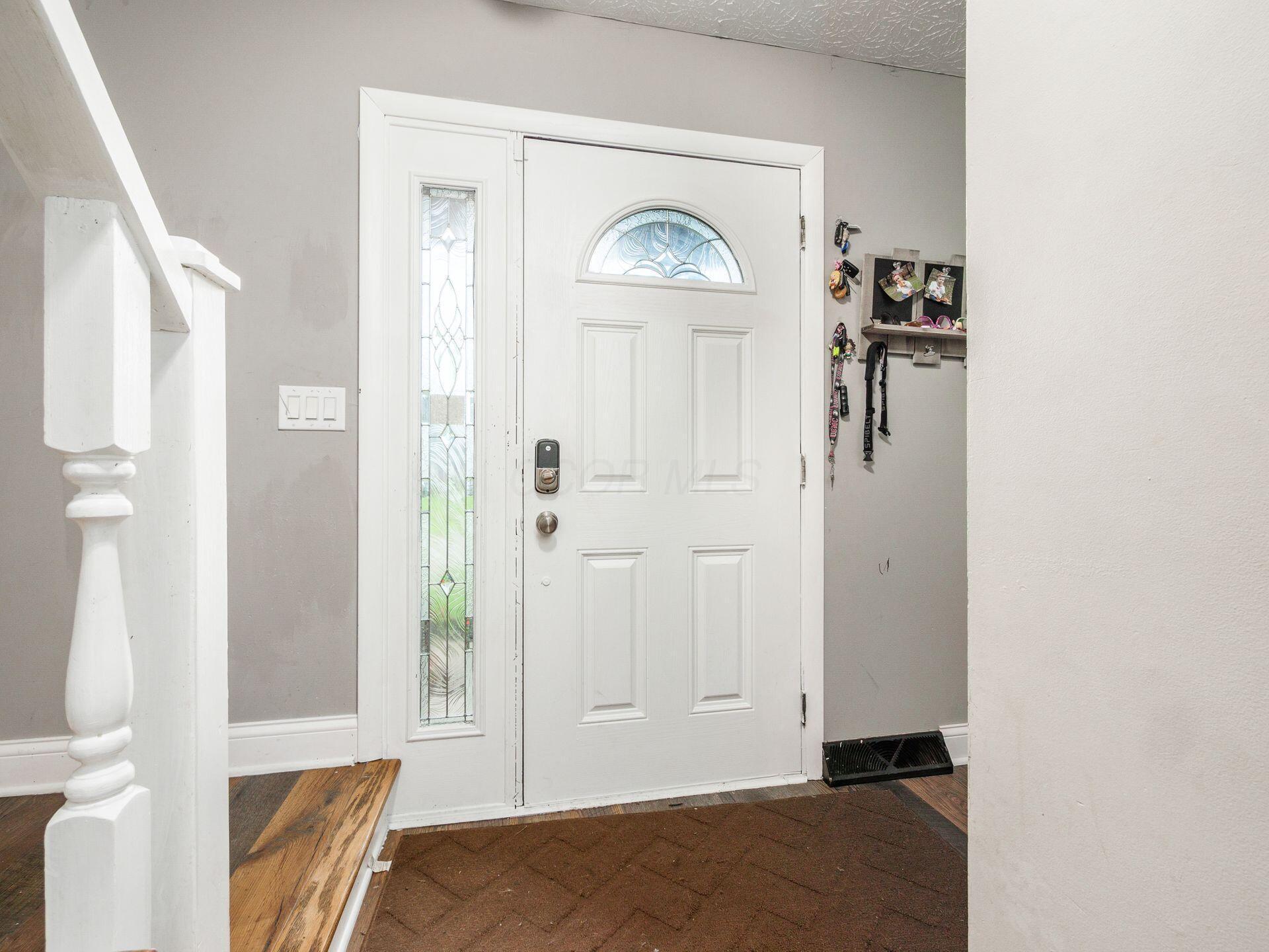 7121 Briarcliff Road, Reynoldsburg, Ohio image 3