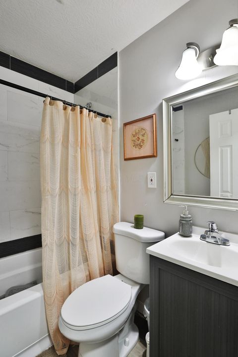 Tiny photo for 3216 Howey Road, Columbus, OH 43224 (MLS # 225046198)