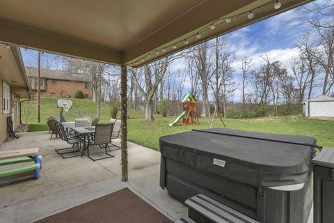 Tiny photo for 224 Brentwood Drive NE, Newark, OH 43055 (MLS # 226010400)