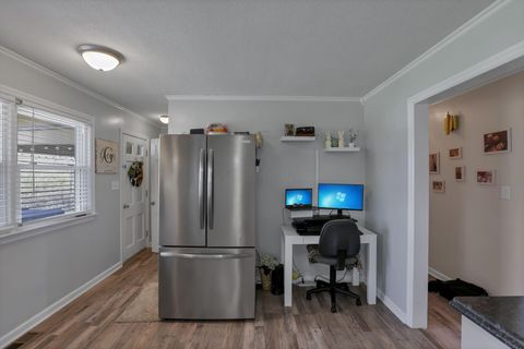 Tiny photo for 224 Brentwood Drive NE, Newark, OH 43055 (MLS # 226010400)