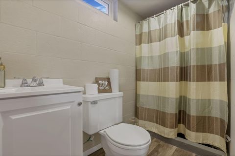 Tiny photo for 224 Brentwood Drive NE, Newark, OH 43055 (MLS # 226010400)