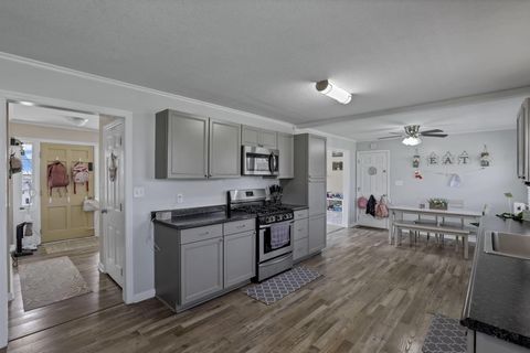 Tiny photo for 224 Brentwood Drive NE, Newark, OH 43055 (MLS # 226010400)