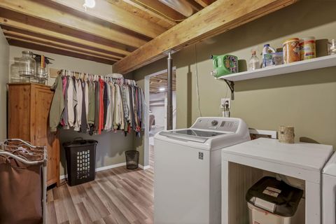 Tiny photo for 224 Brentwood Drive NE, Newark, OH 43055 (MLS # 226010400)