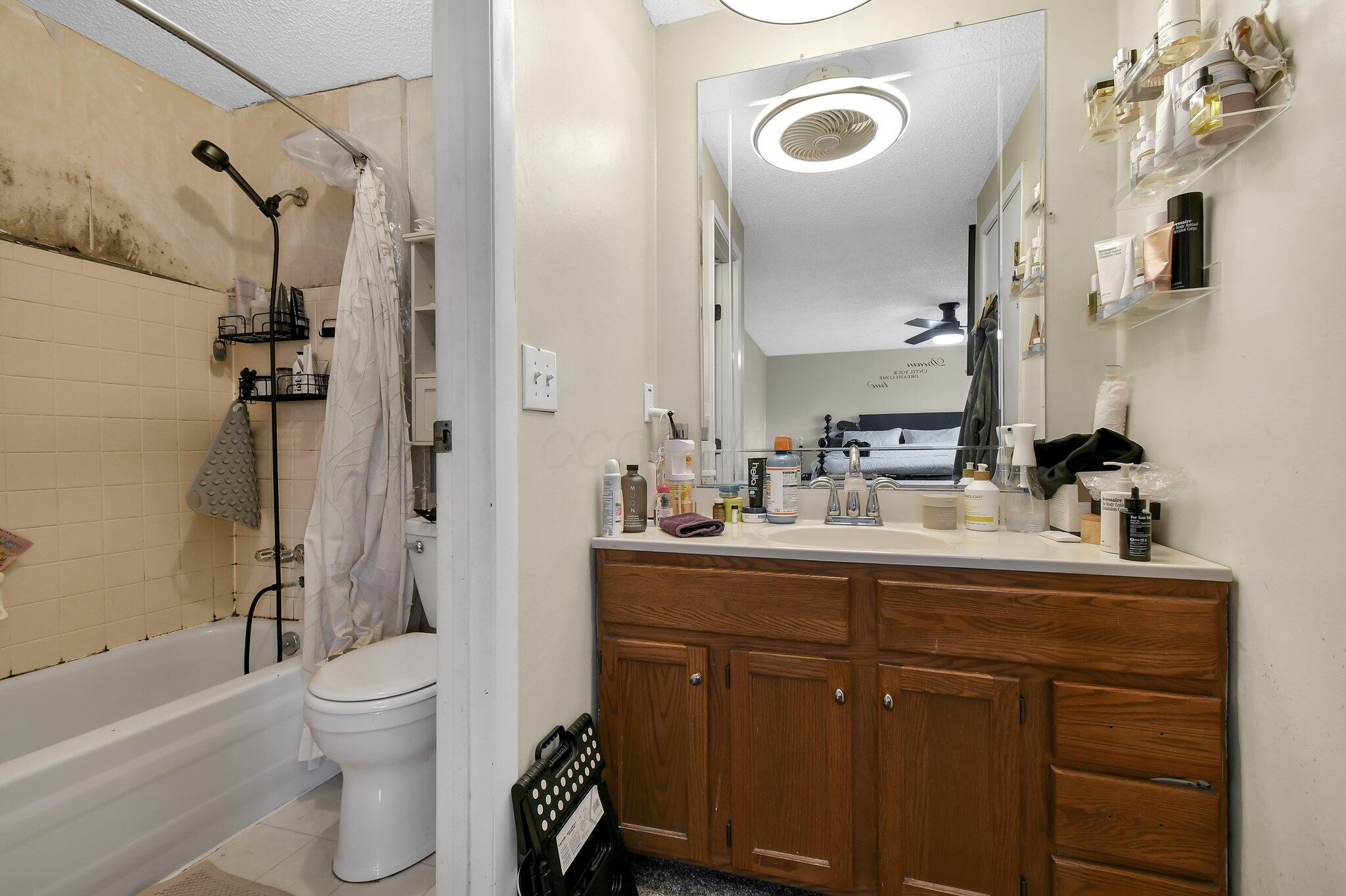 557 Woodingham Place, Columbus, Ohio image 18