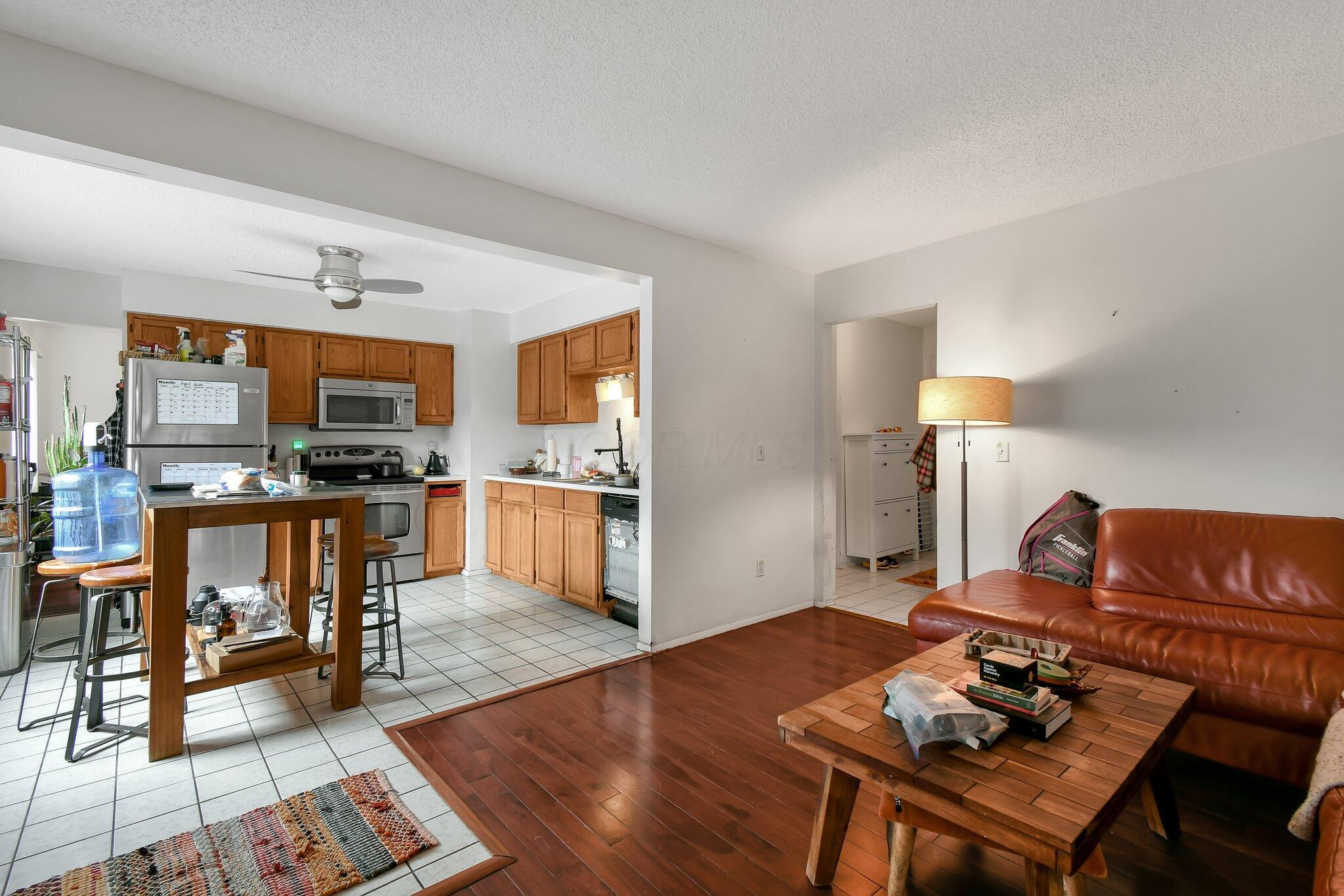 557 Woodingham Place, Columbus, Ohio image 9