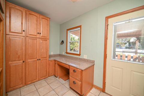 Tiny photo for 556 S Vine Street, Marion, OH 43302 (MLS # 225039559)