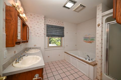 Tiny photo for 556 S Vine Street, Marion, OH 43302 (MLS # 225039559)