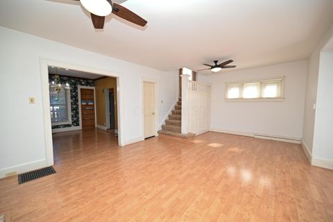Tiny photo for 556 S Vine Street, Marion, OH 43302 (MLS # 225039559)