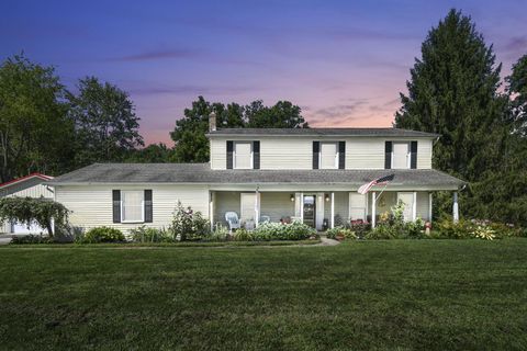 Photo of 3352 Outville Road, Granville, OH 43023 (MLS # 225029016)