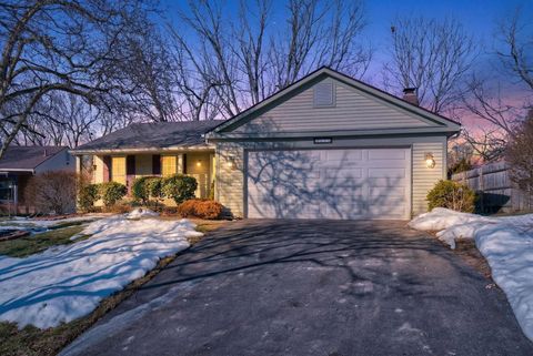 Photo of 3712 Creek Ridge Court, Columbus, OH 43230 (MLS # 226004348)