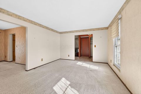 Tiny photo for 3712 Creek Ridge Court, Columbus, OH 43230 (MLS # 226004348)