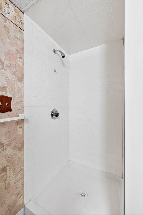 Tiny photo for 3712 Creek Ridge Court, Columbus, OH 43230 (MLS # 226004348)