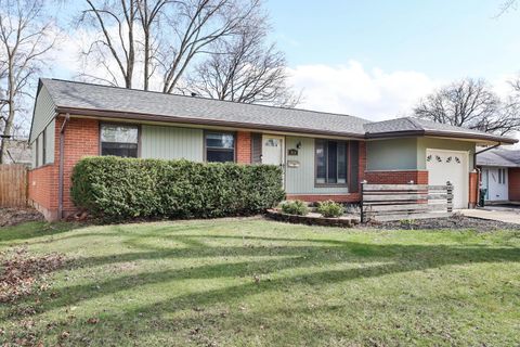 Photo of 5010 Julie Place, Columbus, OH 43229 (MLS # 226006597)