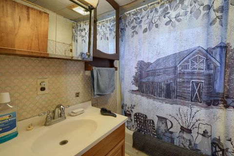 Tiny photo for 52 W Canal Street, Carroll, OH 43112 (MLS # 225044896)