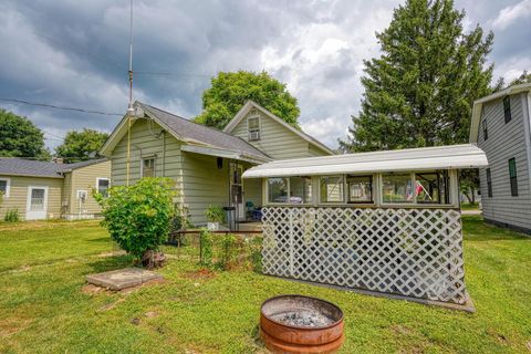 Tiny photo for 52 W Canal Street, Carroll, OH 43112 (MLS # 225044896)