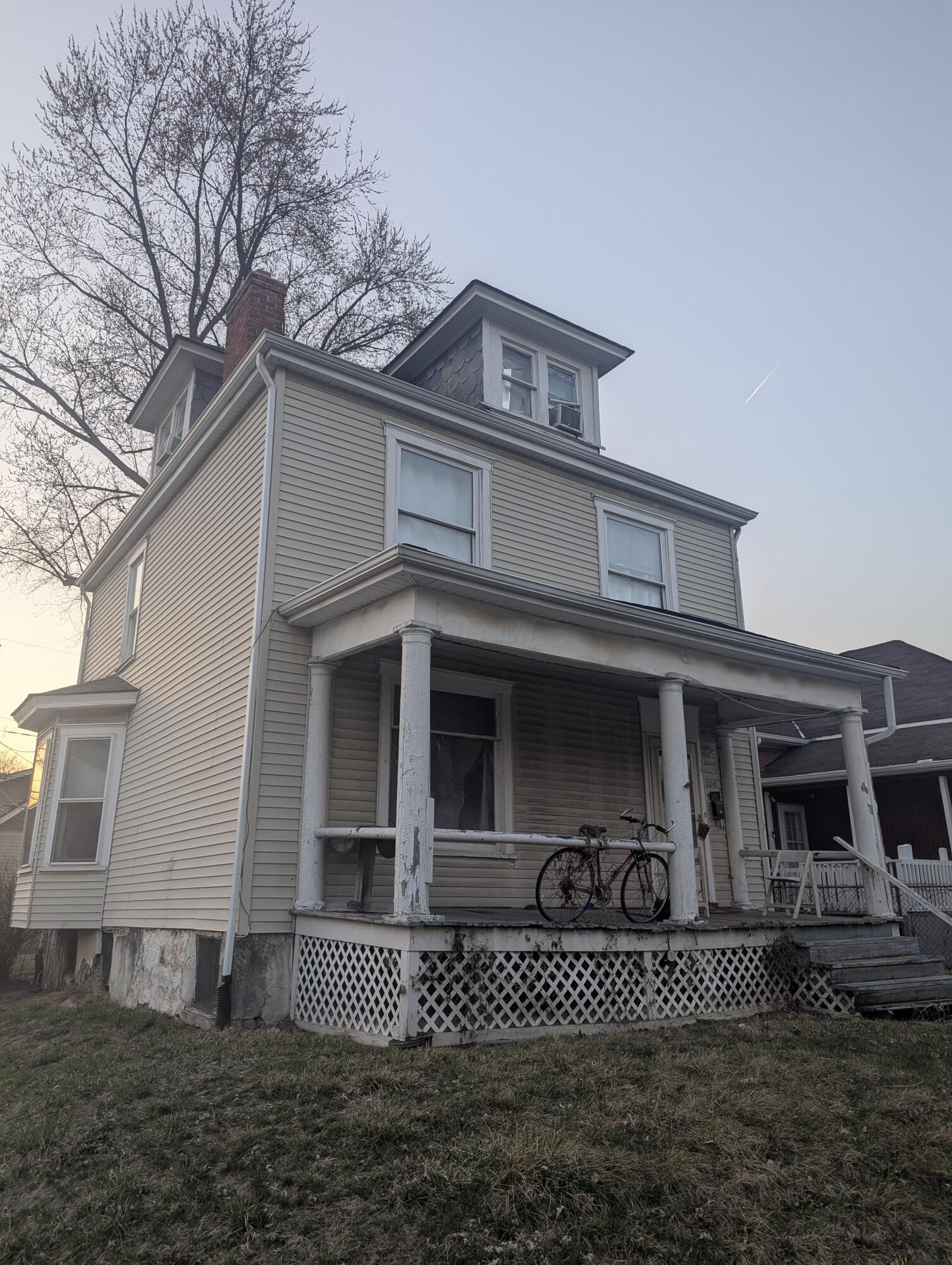 2241 Indiana Avenue, Columbus, Ohio image 2
