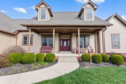 Photo for 1690 Lynnbrook Court
