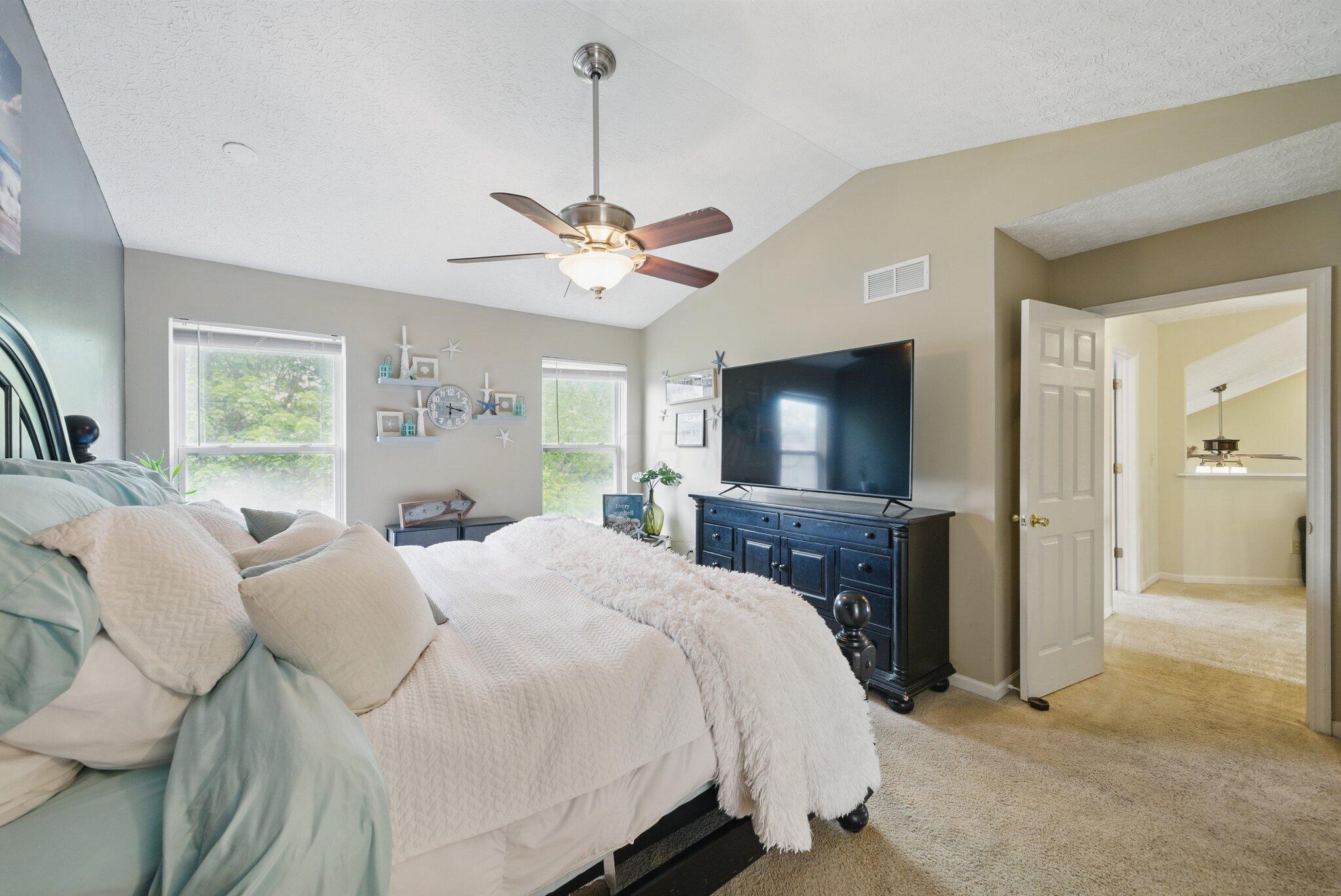 93 Hampton Park, Westerville, Ohio image 37