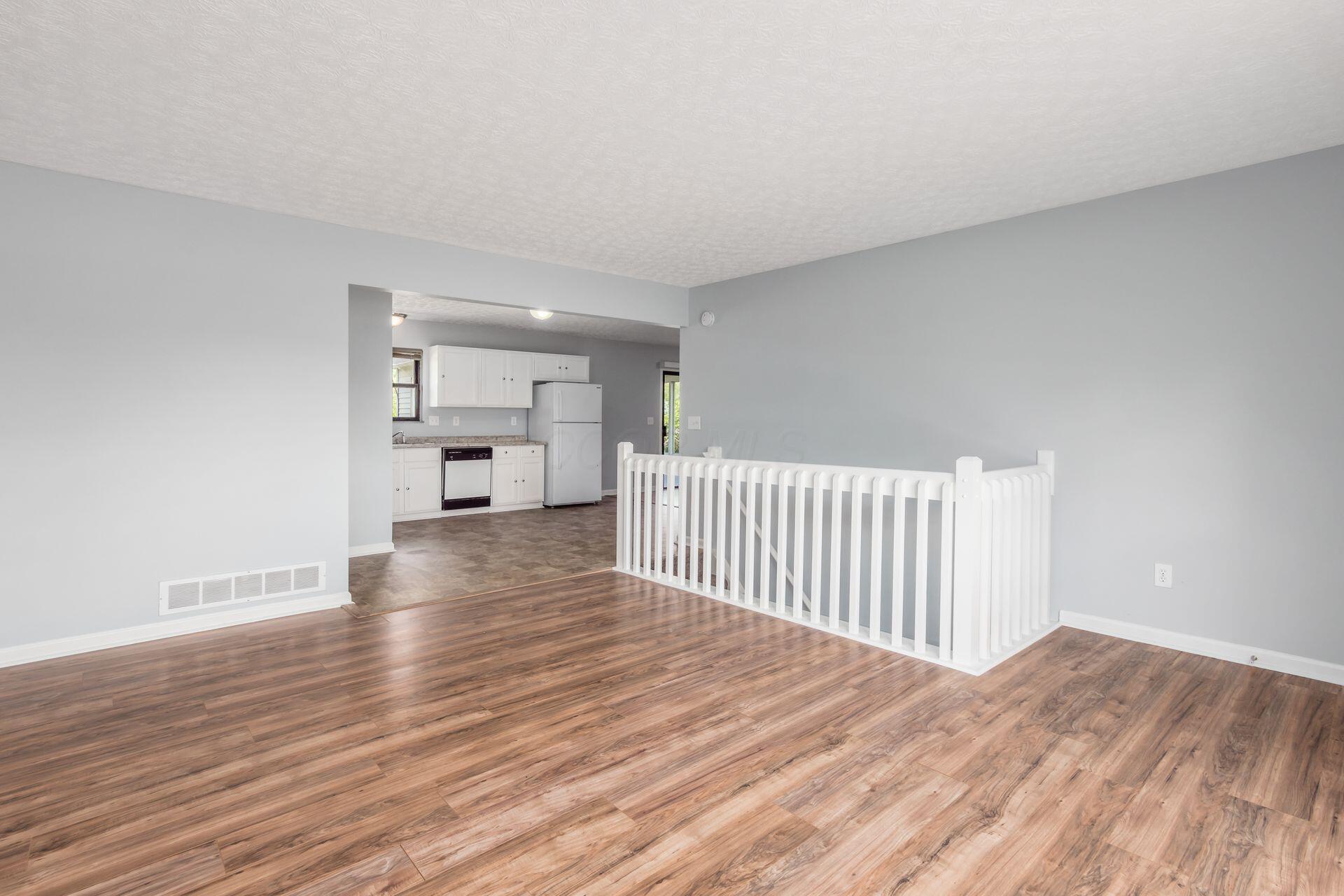 513 Long Street, Ashville, Ohio image 6