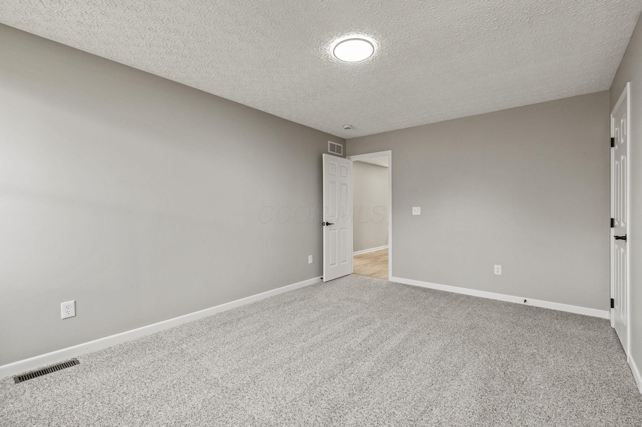 9182 Wayne Brown Drive, Powell, Ohio image 30