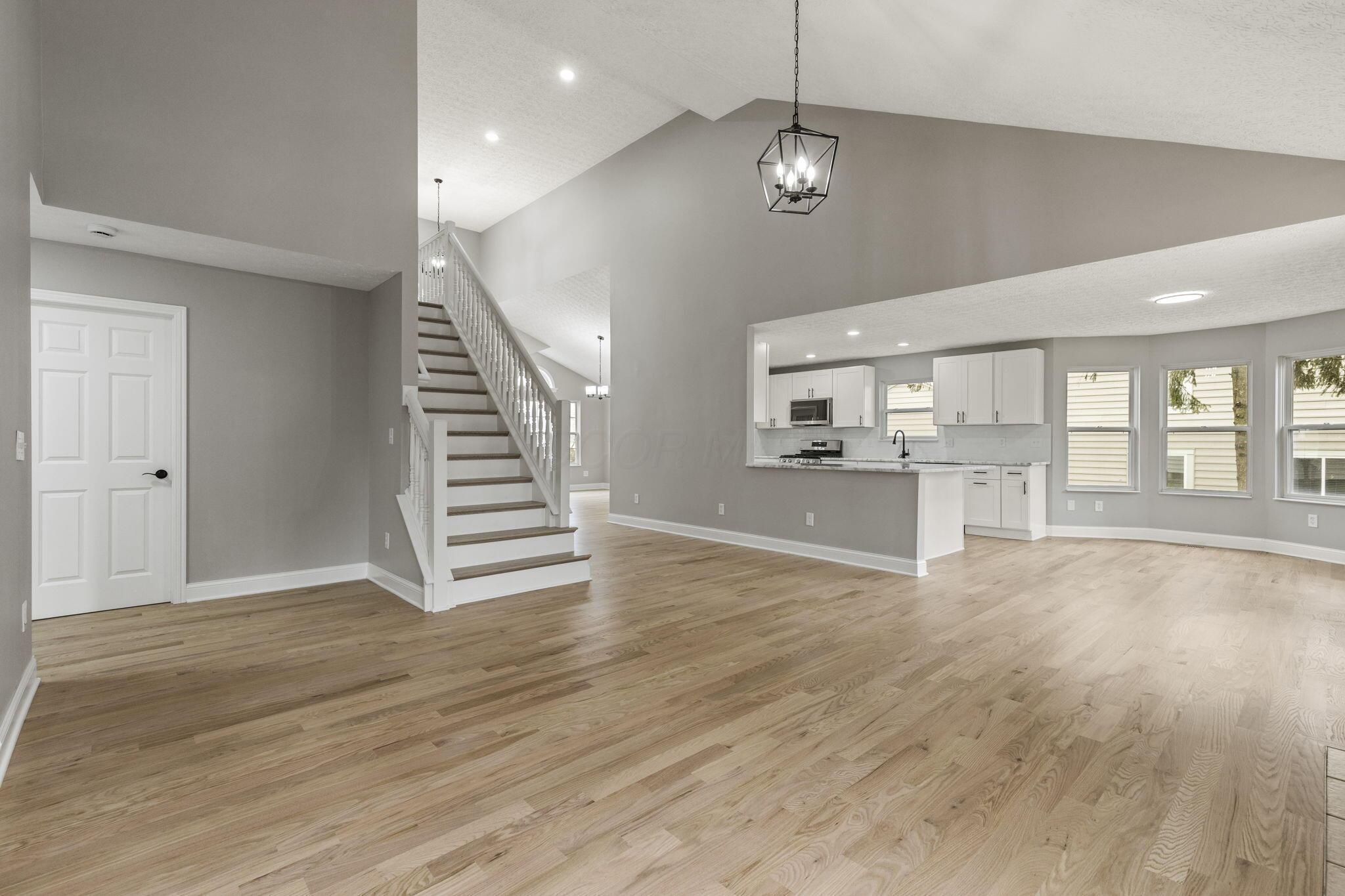 9182 Wayne Brown Drive, Powell, Ohio image 15