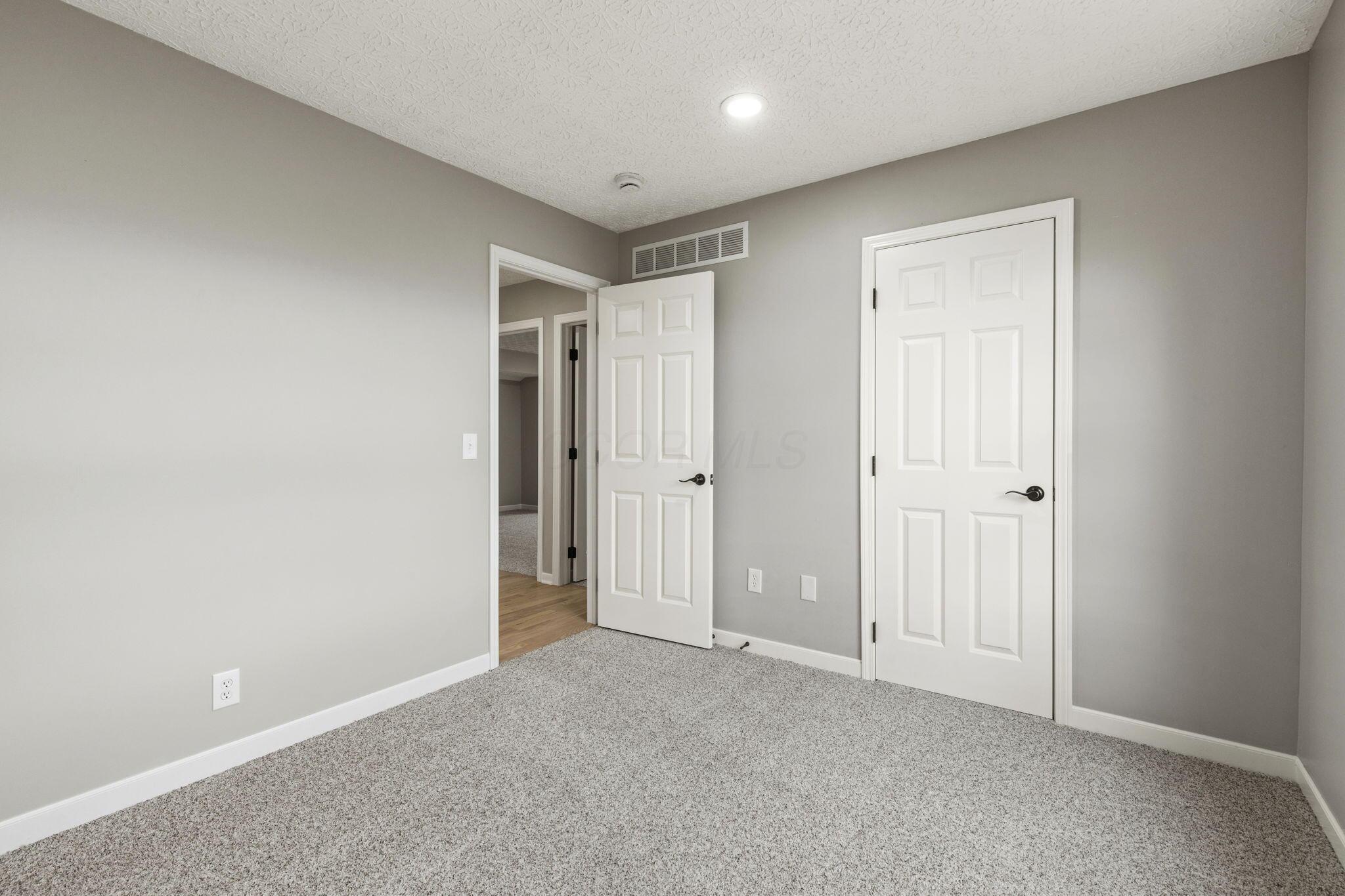 9182 Wayne Brown Drive, Powell, Ohio image 34