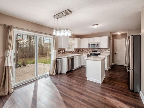 Tiny photo for 1523 Plowington Drive, Delaware, OH 43015 (MLS # 226000766)