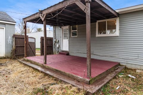 Tiny photo for 757 Ivorton Road S, Columbus, OH 43207 (MLS # 226004894)