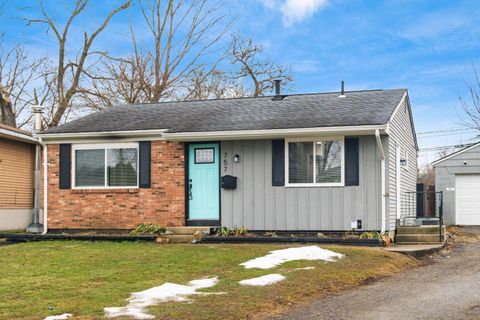 Tiny photo for 757 Ivorton Road S, Columbus, OH 43207 (MLS # 226004894)