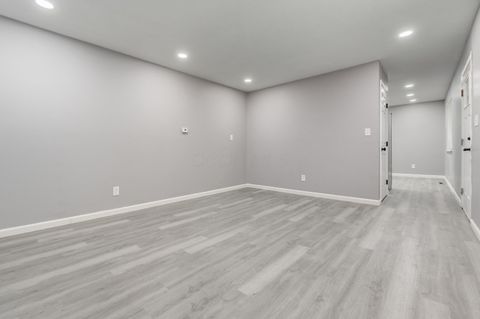 Tiny photo for 757 Ivorton Road S, Columbus, OH 43207 (MLS # 226004894)