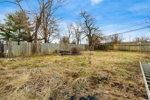 Tiny photo for 757 Ivorton Road S, Columbus, OH 43207 (MLS # 226004894)