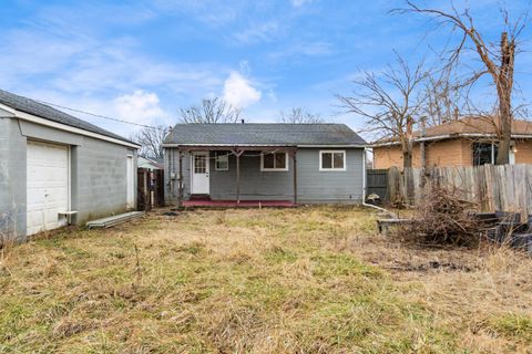 Tiny photo for 757 Ivorton Road S, Columbus, OH 43207 (MLS # 226004894)