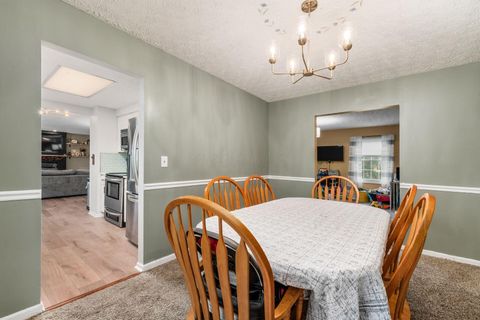 Tiny photo for 5570 Oldwynne Road, Hilliard, OH 43026 (MLS # 225040236)