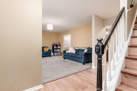 Tiny photo for 5570 Oldwynne Road, Hilliard, OH 43026 (MLS # 225040236)