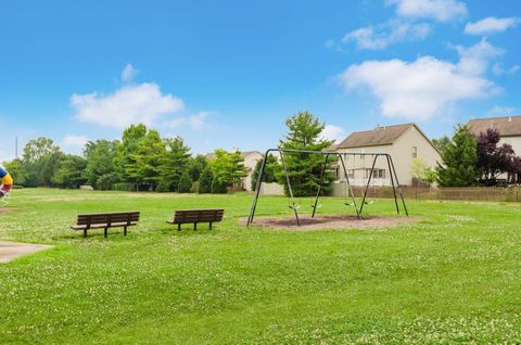 Tiny photo for 5570 Oldwynne Road, Hilliard, OH 43026 (MLS # 225040236)