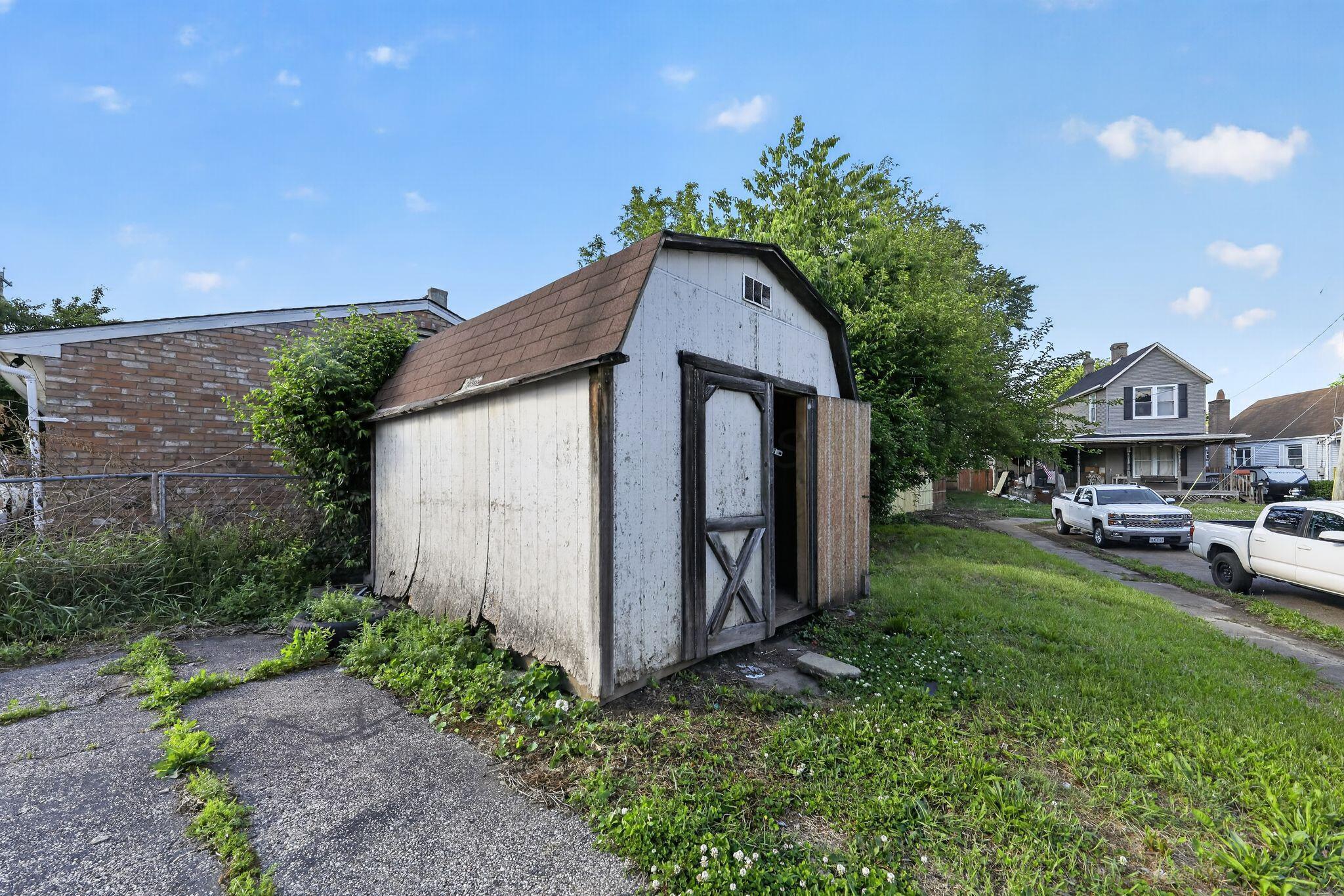 200 Maple Street