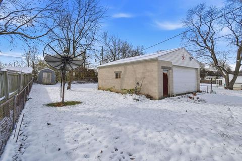 Tiny photo for 445 Basswood Road, Columbus, OH 43207 (MLS # 225045141)