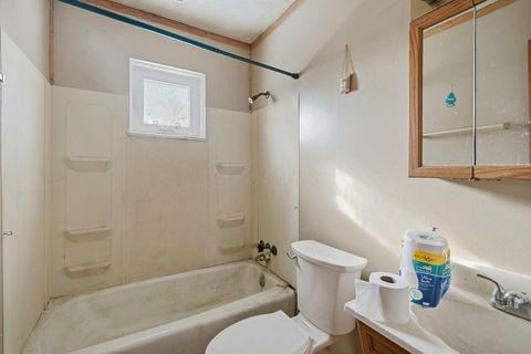 Tiny photo for 445 Basswood Road, Columbus, OH 43207 (MLS # 225045141)