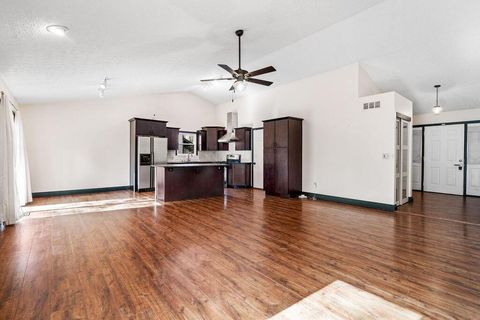 Tiny photo for 5401 Broadview Road, Columbus, OH 43230 (MLS # 225041640)